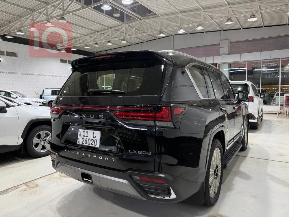 Lexus LX